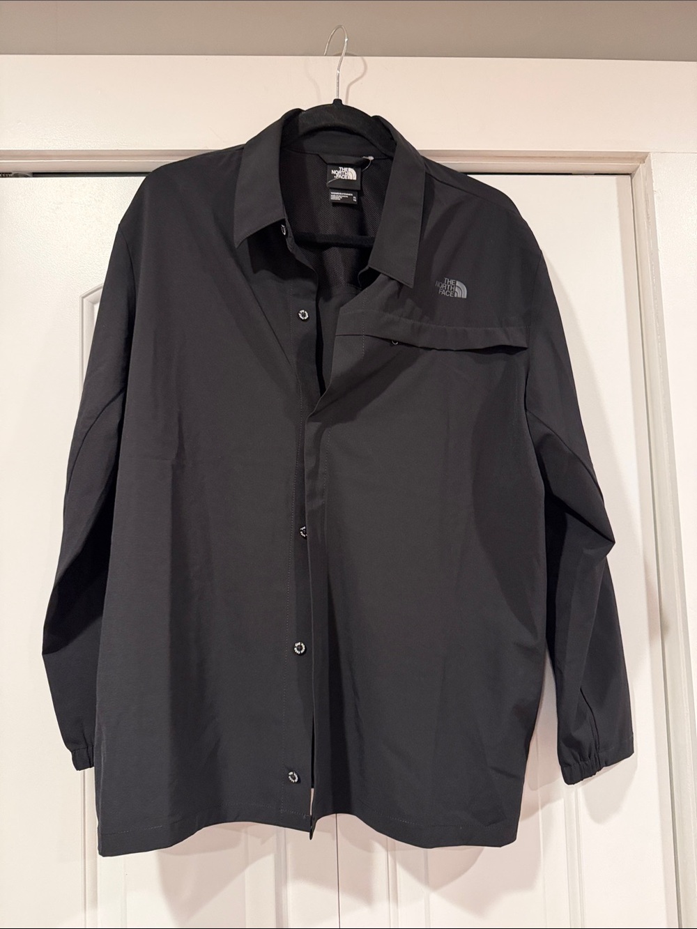 The North Face women’s‎ Black Button-Down Casual Shirt XL
